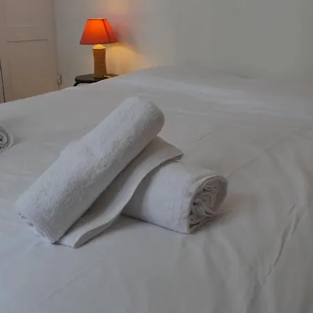 Au Charme D'antan En Plein Coeur Du Vieux Hébergement de vacances *